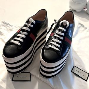 Excellent condition, used three times, purchased in Europe